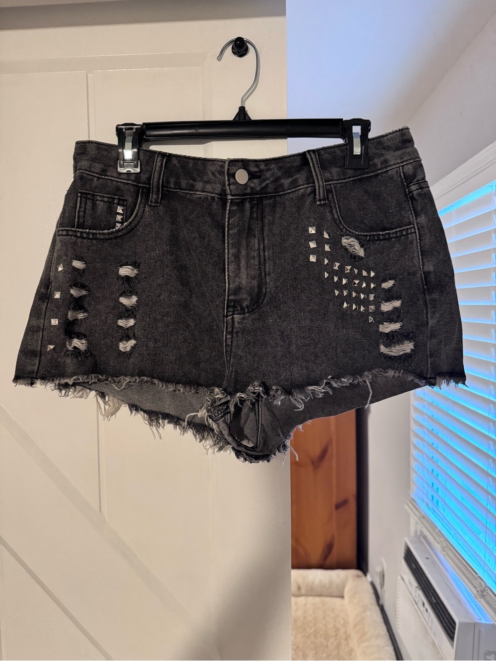 ROMWE Black Distressed Studded Denim Cutoff Shorts